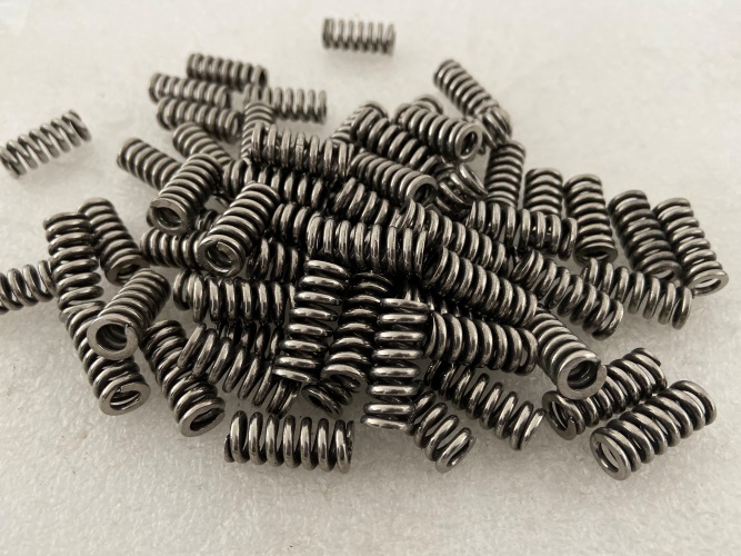 Titanium Spring Wires